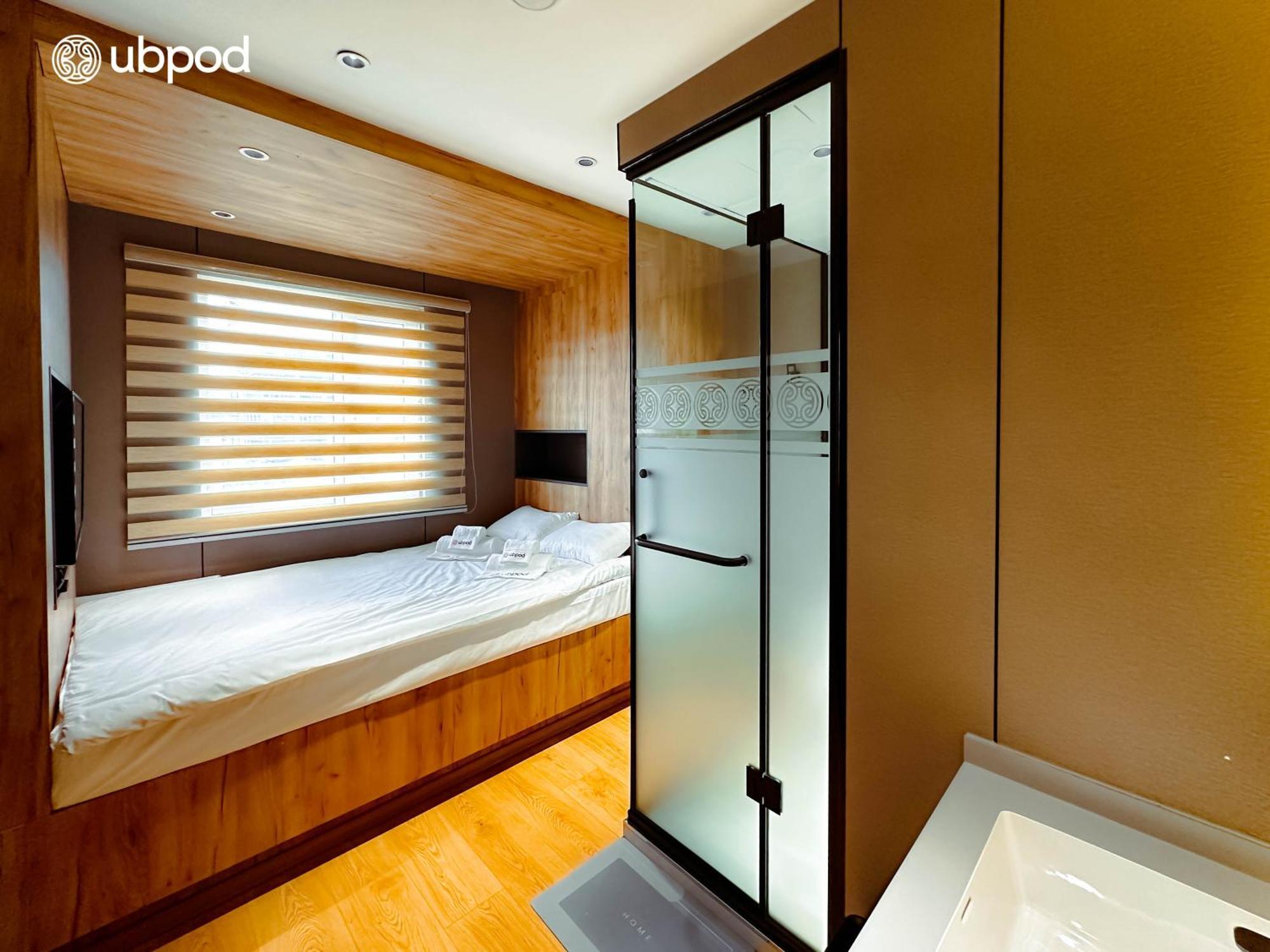 Ubpod- The First Capsule Hotel In Mongolia Ulaanbaatar Exterior photo